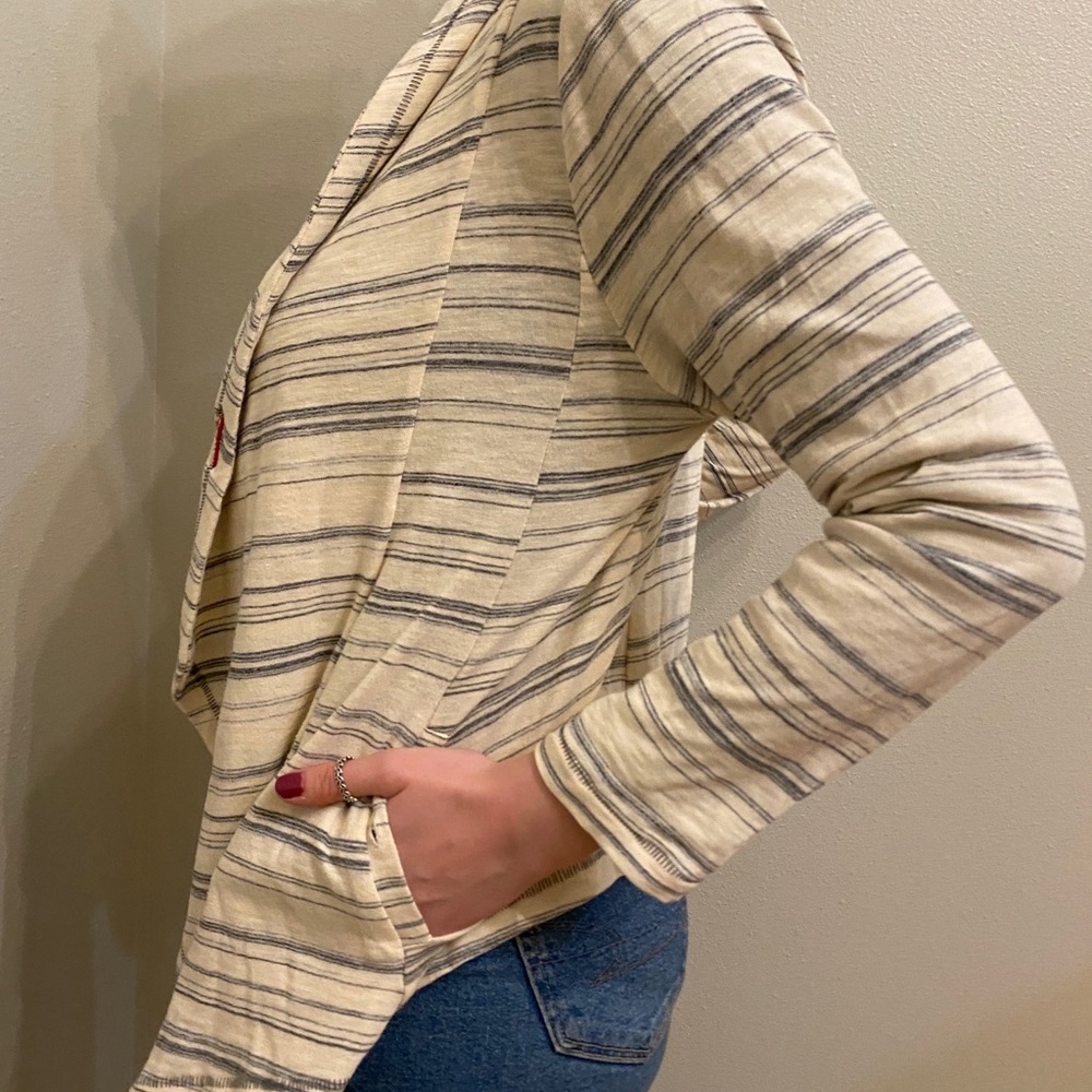 Cream Colored Jacket From Universal Thread. So Cu… - image 2